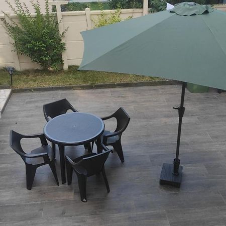 Joli Appartement De Vacances Écouen Dış mekan fotoğraf